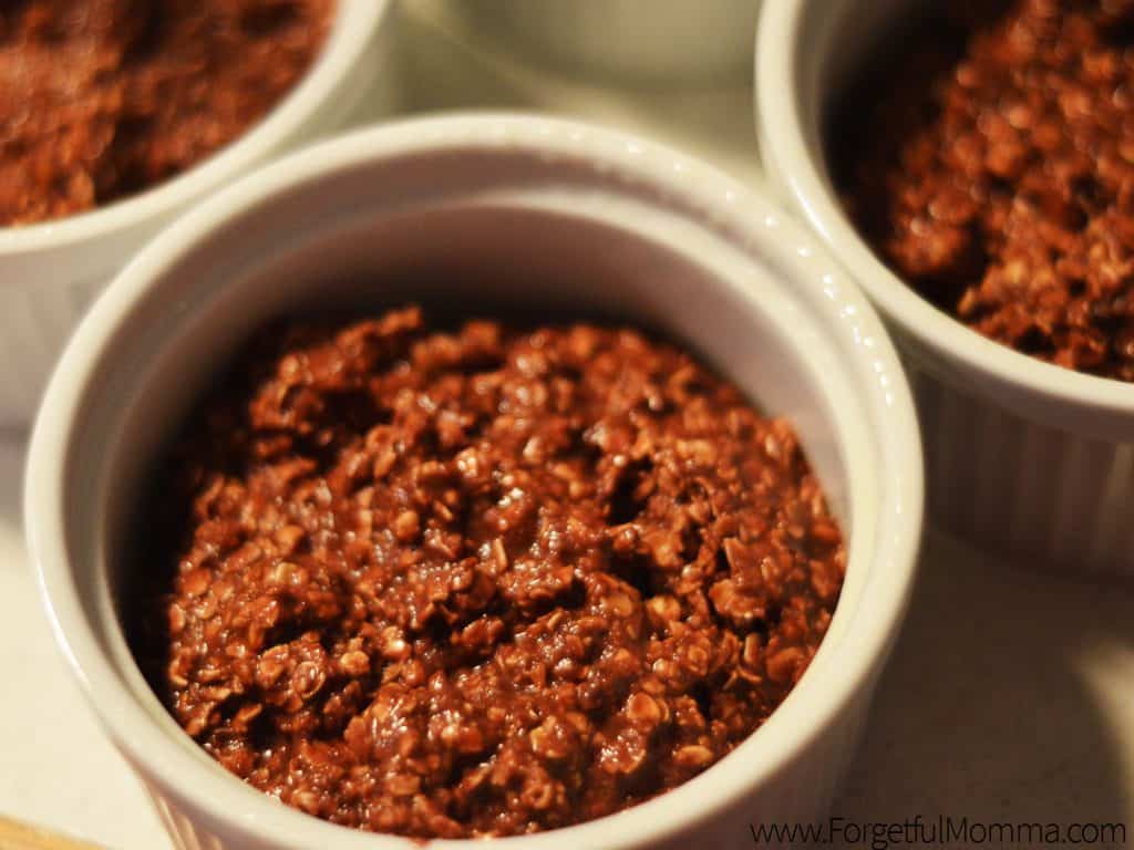 Peanut Butter Cup Baked Oatmeal Bowls