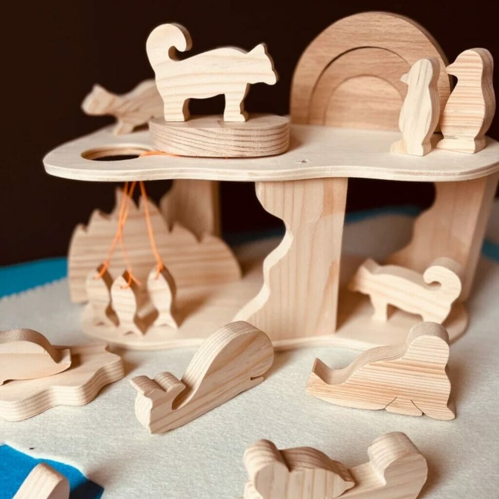 wooden arctic animal play pieces