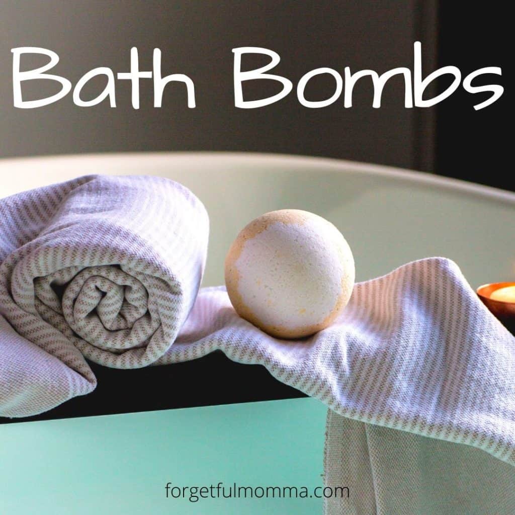 DIY bath bomb recipes - tub