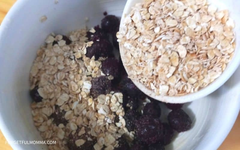 How to Make Single Serve Baked Blueberry Oatmeal