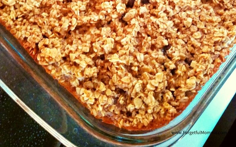 Healthy Baked Oatmeal with Chocolate Chips - bake until brown around the edges